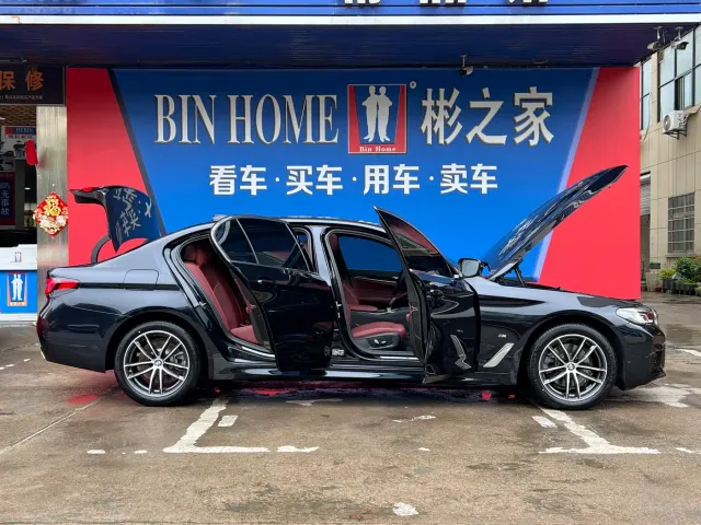 BMW 5 Series — Фото автомобиля 7