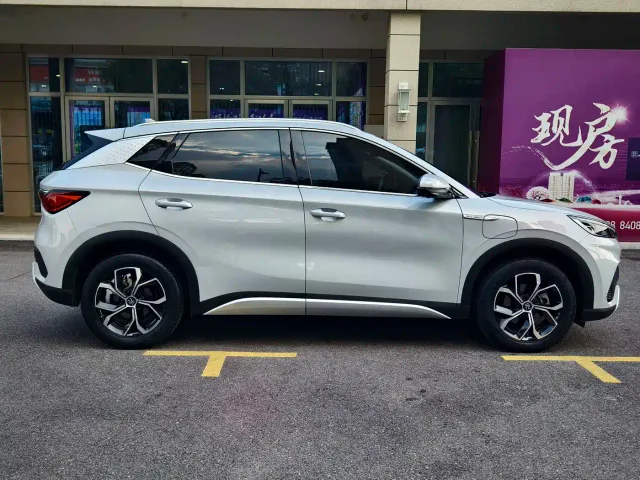 BYD Yuan PLUS — Фото автомобиля 4