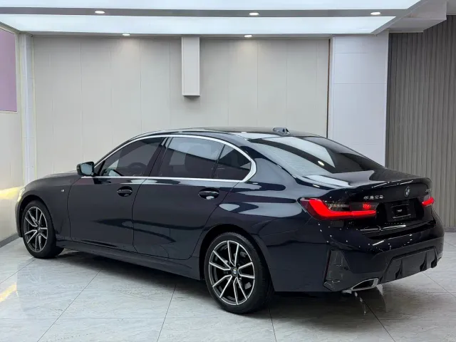 BMW 3 Series — Фото автомобиля 6