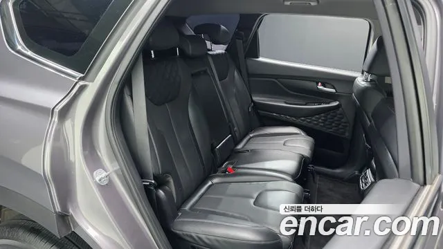Hyundai Santa Fe — Фото автомобиля 17