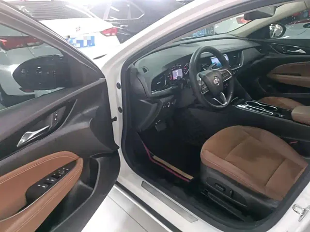 Buick Regal — Фото автомобиля 15