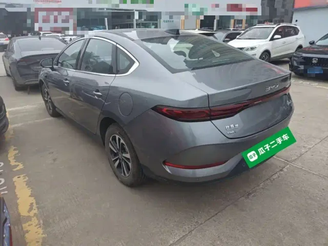 BYD Qin L — Фото автомобиля 4