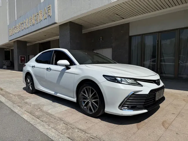 Toyota Camry — Фото автомобиля 3