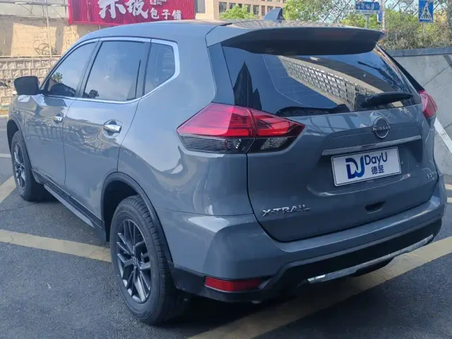 Nissan X-Trail — Фото автомобиля 6