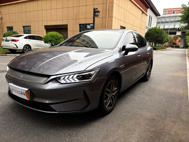 BYD Qin PLUS — Фото автомобиля 3