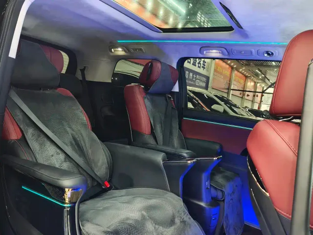 GAC Trumpchi E9 — Фото автомобиля 14