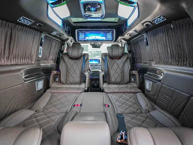 Mercedes-Benz V-Class — Фото автомобиля 14