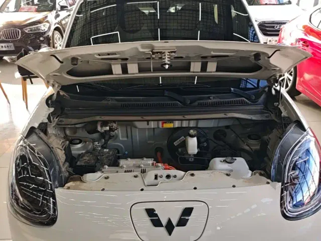 Wuling Hongguang Mini EV — Фото автомобиля 19