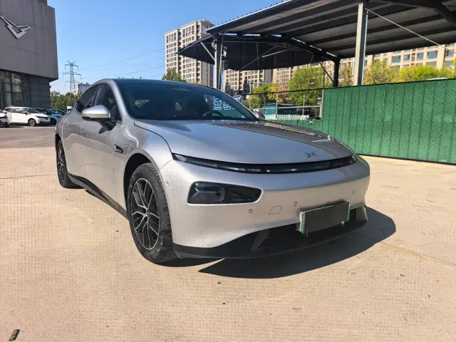 Xpeng P7 — Фото автомобиля 3
