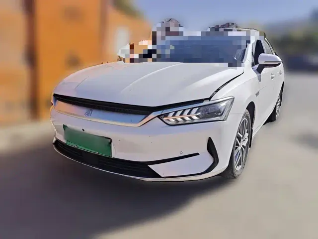 Фотография автомобиля — BYD Qin PLUS