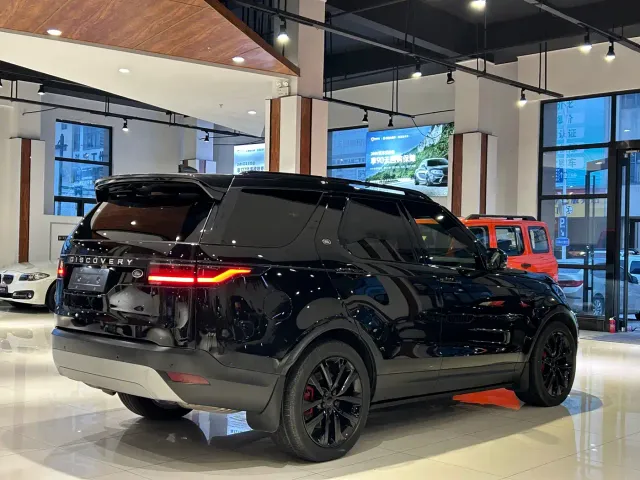 Land Rover Discovery — Фото автомобиля 26