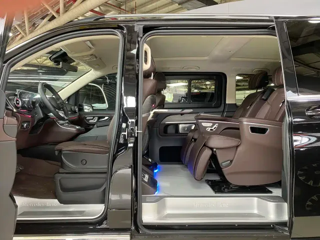 Mercedes-Benz V-Class — Фото автомобиля 9