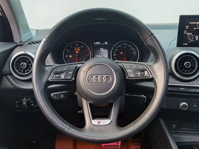 Audi Q2L — Фото автомобиля 15