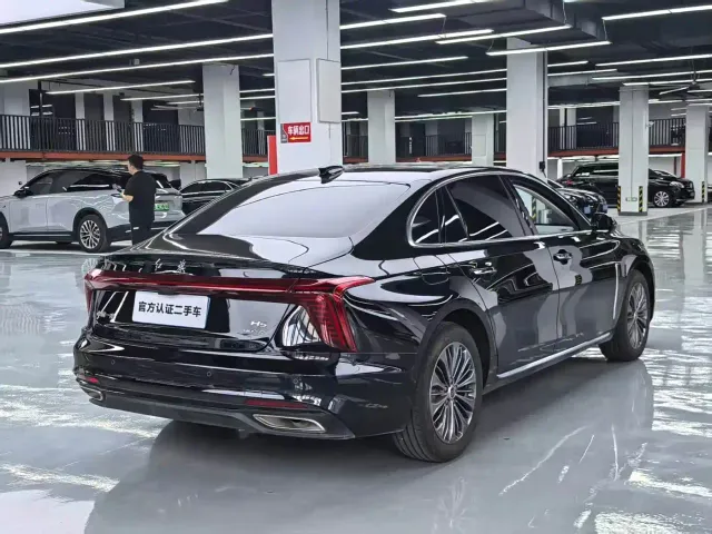 Hongqi H5 — Фото автомобиля 13