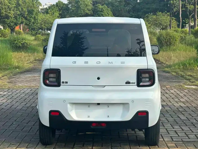 Geely Panda — Фото автомобиля 8