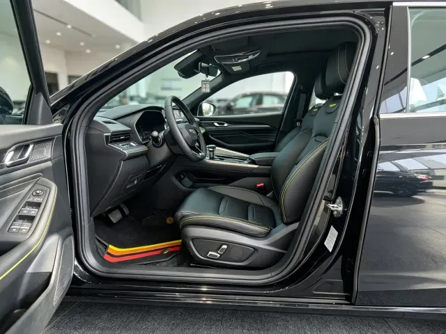 Geely Xingrui — Фото автомобиля 4
