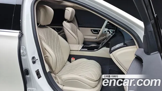 Mercedes-Benz S-Class — Фото автомобиля 11