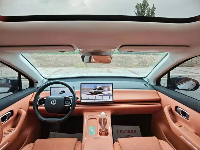 Leapmotor C10 — Фото автомобиля 5