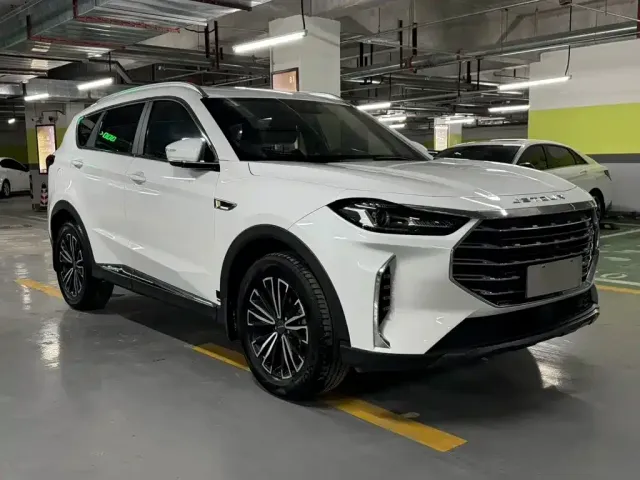 Jetour X70 Plus — Фото автомобиля 3