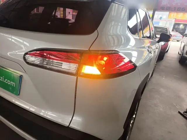 Toyota Corolla Cross — Фото автомобиля 7