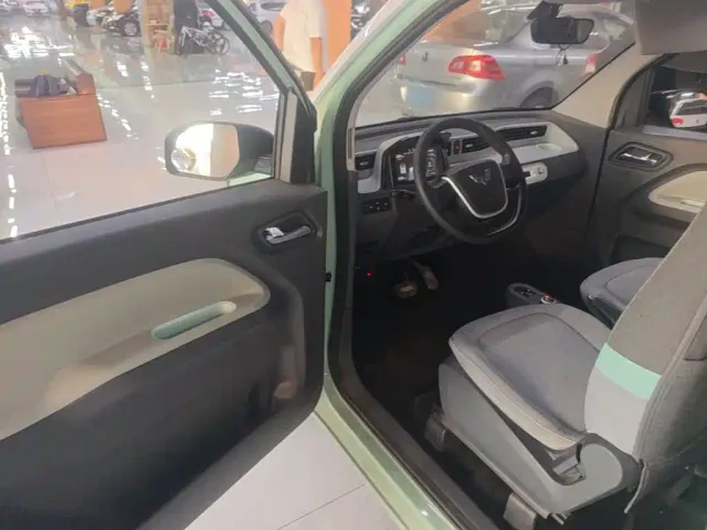 Wuling Hongguang Mini EV — Фото автомобиля 15