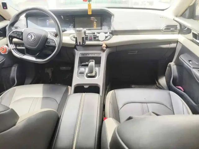 Dongfeng Fengshen E70 — Фото автомобиля 12