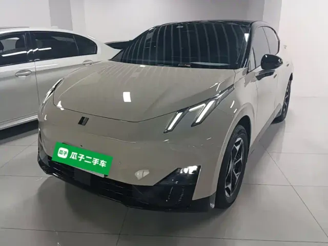 Фотография автомобиля — Lynk & Co Z20