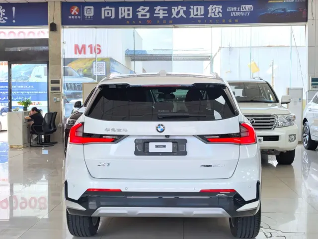 BMW X1 — Фото автомобиля 4