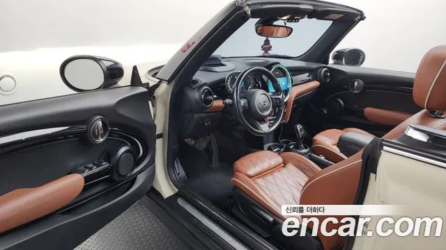 Mini Cooper Convertible — Фото автомобиля 10