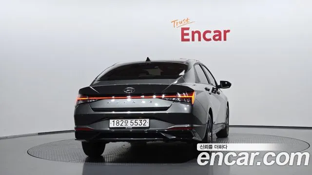 Hyundai Avante CN7 — Фото автомобиля 4