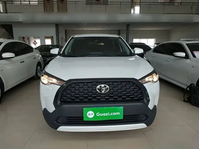 Toyota Corolla Cross — Фото автомобиля 2