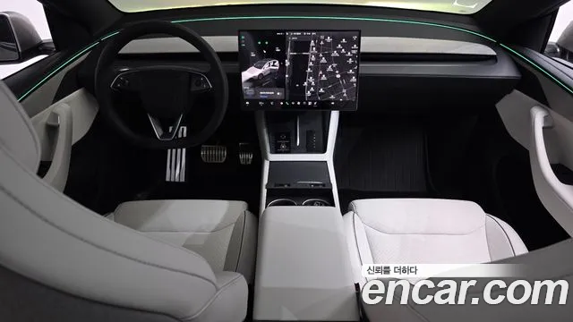 Tesla Model Y — Фото автомобиля 10