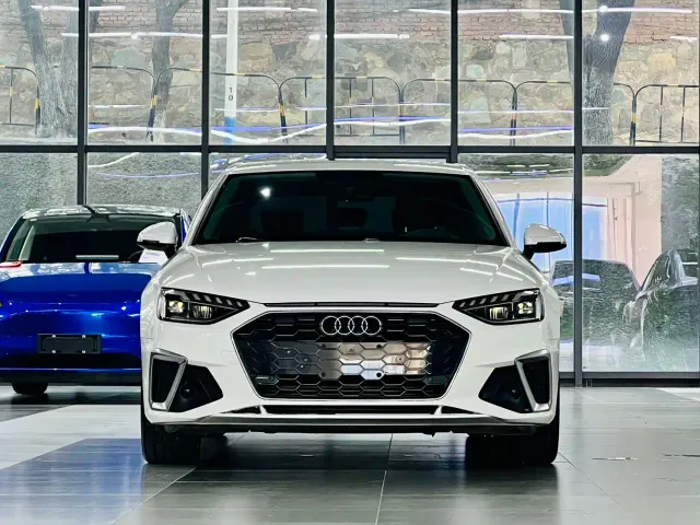Audi A4L — Фото автомобиля 2