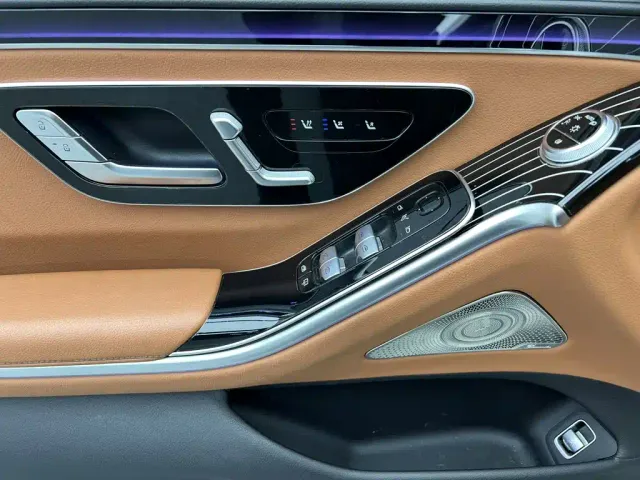Mercedes-Benz S-Class — Фото автомобиля 16