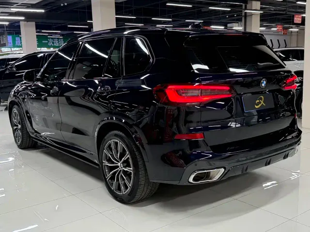 BMW X5 — Фото автомобиля 4