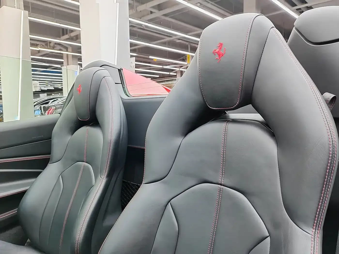 Ferrari Ferrari F8 2020 Spider 3.9T V8 — Фото автомобиля 21