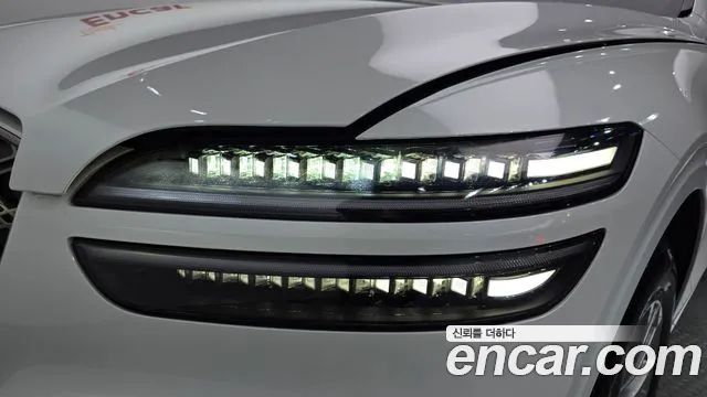 Genesis GV70 — Фото автомобиля 7