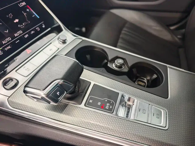 Audi A6 — Фото автомобиля 11