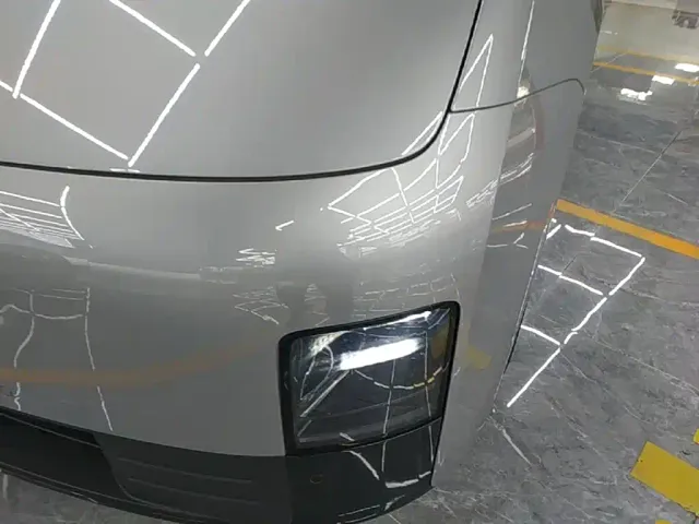 Li Auto MEGA — Фото автомобиля 23