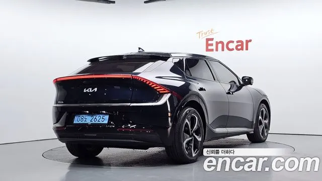 Kia EV6 — Фото автомобиля 2