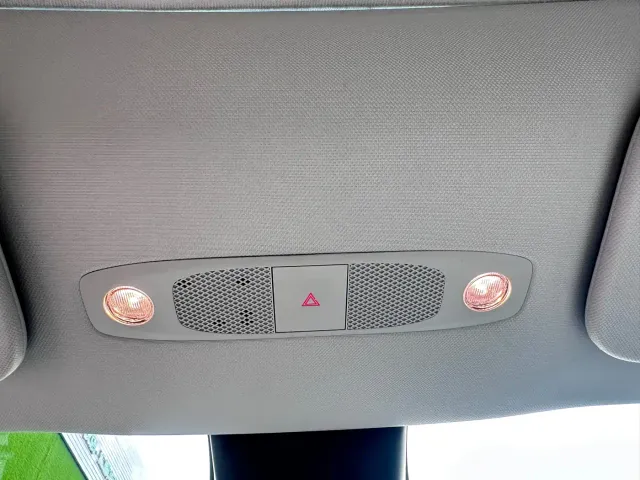 Tesla Model Y — Фото автомобиля 15