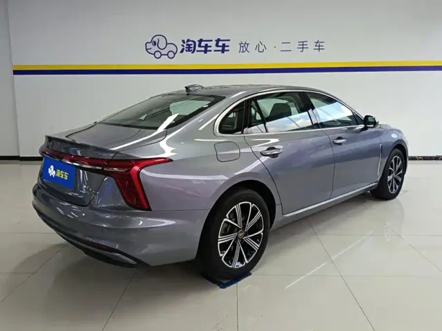 Hongqi H5 PHEV — Фото автомобиля 3