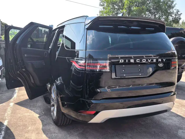 Land Rover Discovery — Фото автомобиля 2