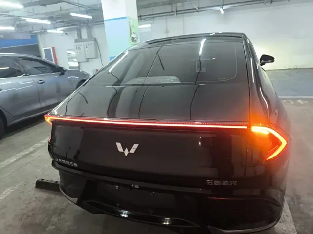 Wuling Starlight — Фото автомобиля 5