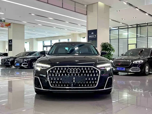 Audi A8 — Фото автомобиля 2