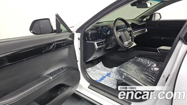 Hyundai Grandeur GN7 — Фото автомобиля 10