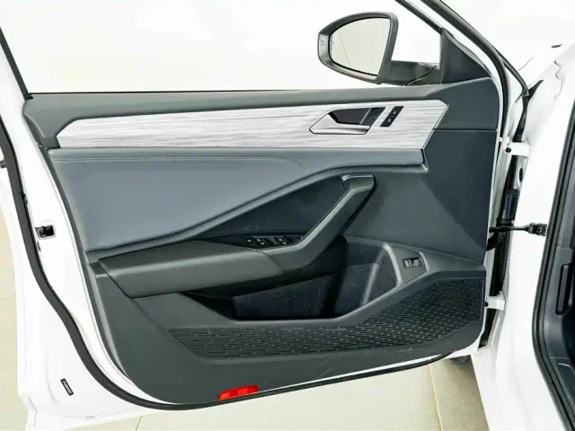 Volkswagen Sagitar — Фото автомобиля 16