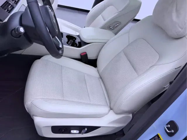 Li Auto ONE — Фото автомобиля 17