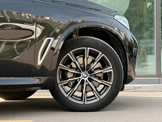 BMW X5 — Фото автомобиля 4