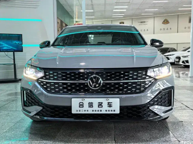 Volkswagen Lavida — Фото автомобиля 2